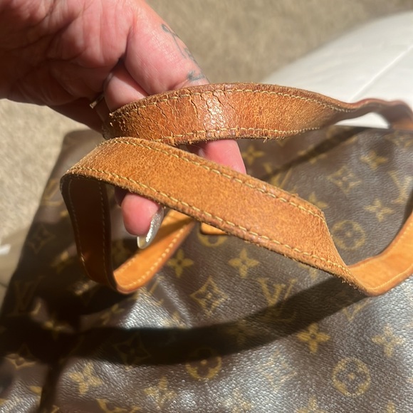 Louis Vuitton bag - Picture 7 of 11